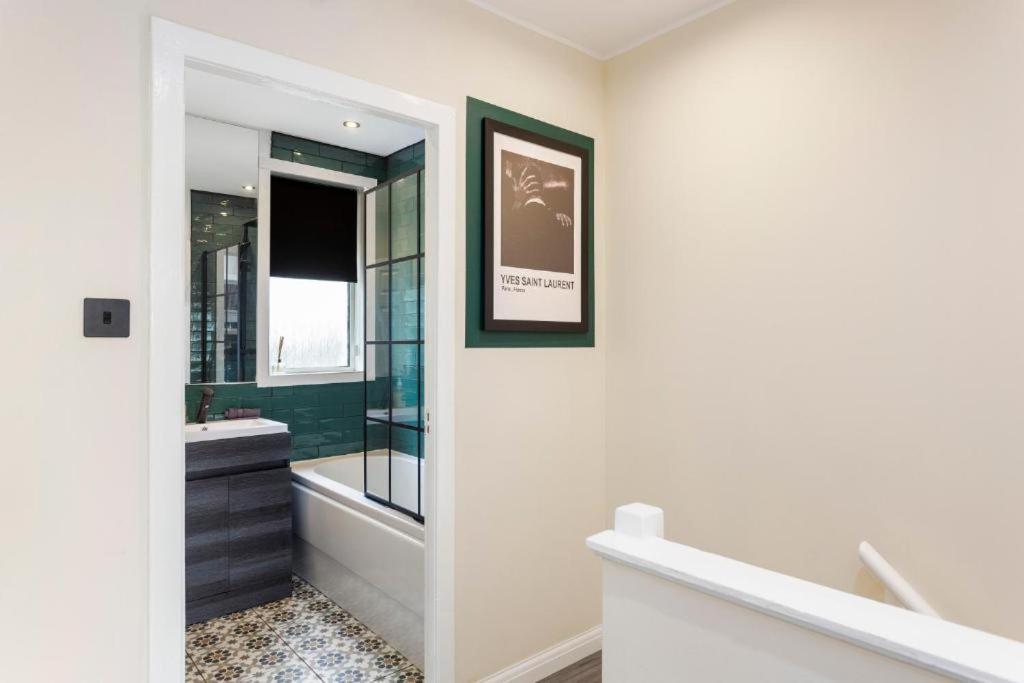 Stylish 3 Bed Edinburgh Abode - Parking And Garden Villa Buitenkant foto